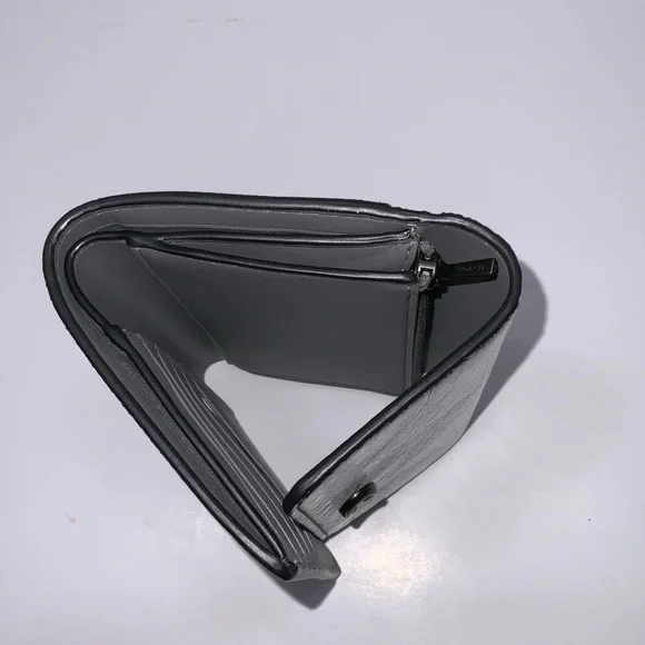 Coach Essentials Trifold Wallet Metallic Leather CX247 - Picture 4 of 7